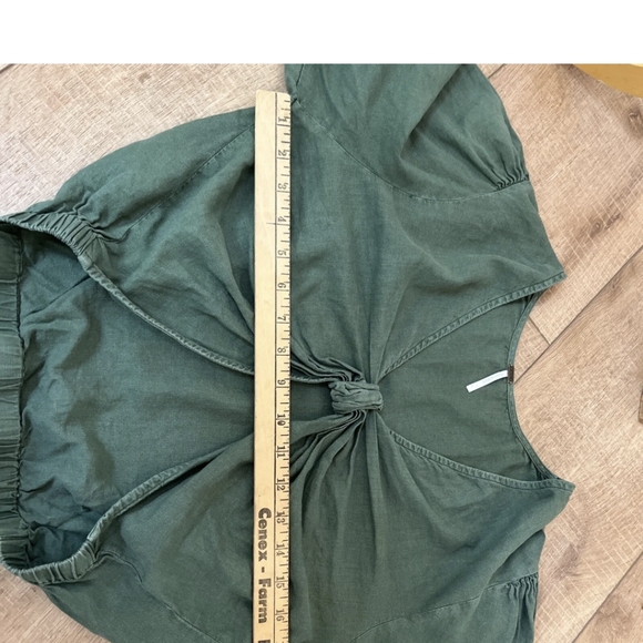 YFB Young Fabulous Broke Green Linen Blend Cropped  3/4 Shirt Women’s Large - Picture 3 of 6